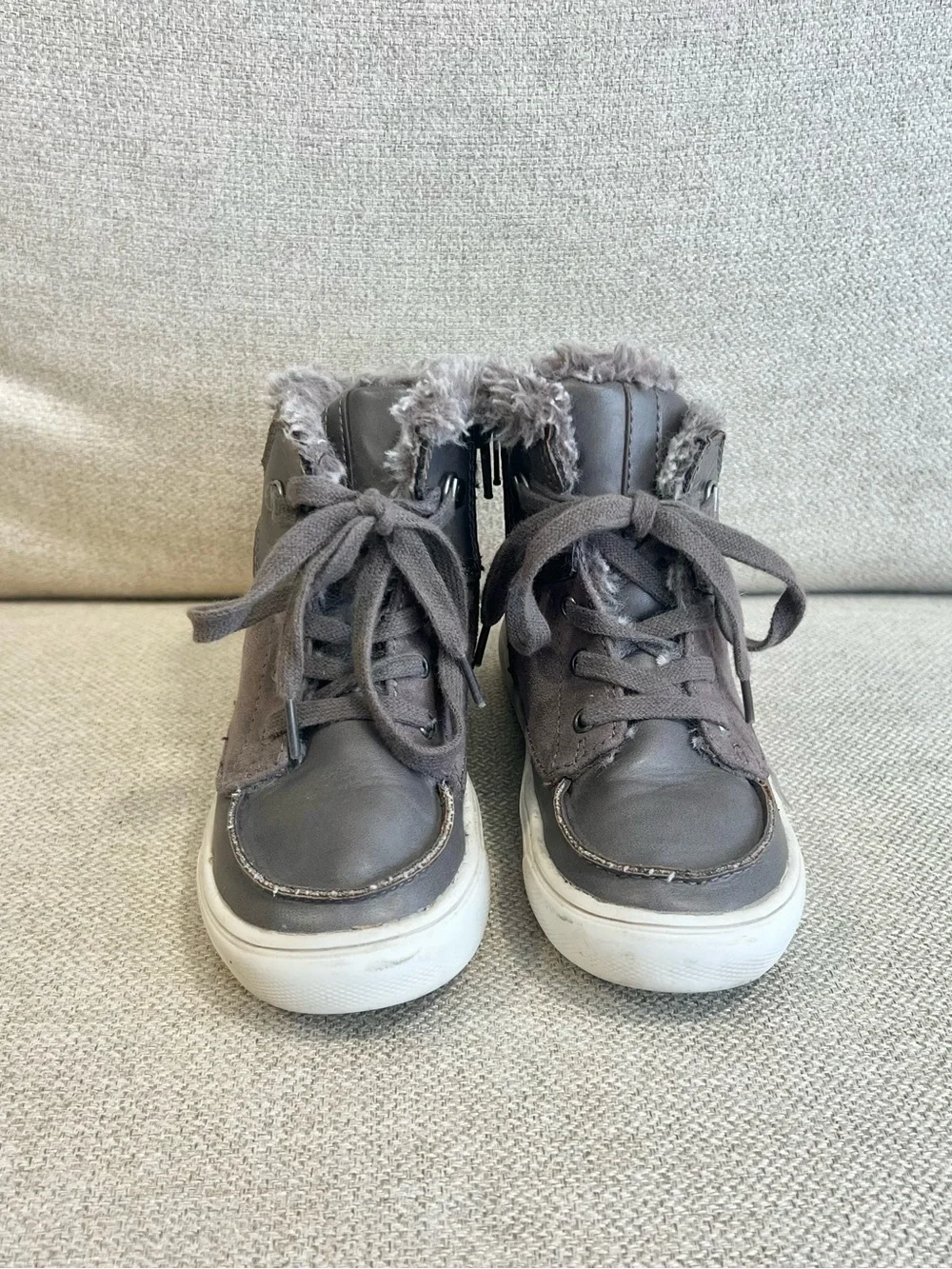 Old Navy Size 11 Toddler Gray Faux Fur Lined Lace-Up Boots GUC